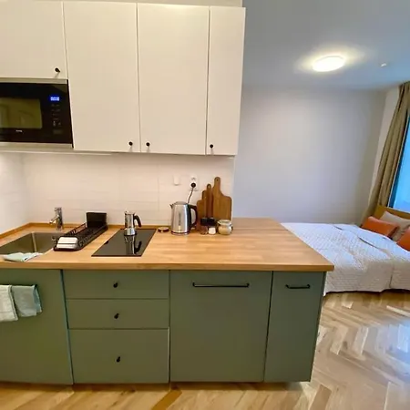 Stylish Near Dejvicka Metro Station * Prag