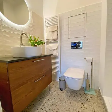 Apartment Stylish Near Dejvicka Metro Station Prag